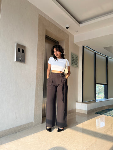 String Attached  Pleated Trousers